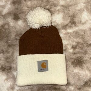 ✨NWOT✨ Carhartt Pom beanie
